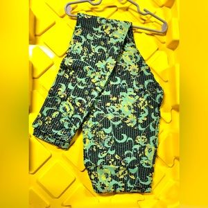 Lularoe OS buttery soft leggings